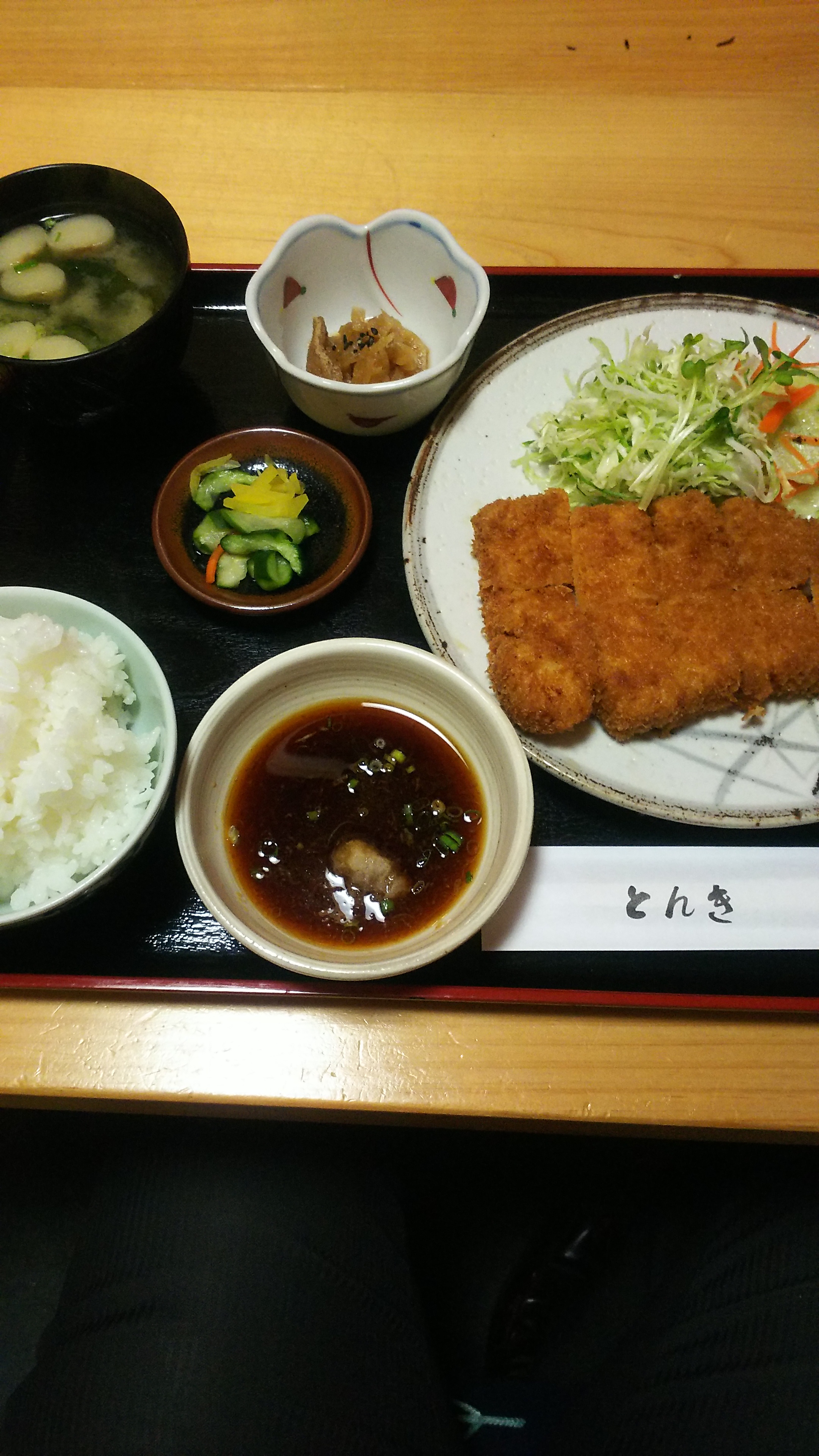 2017年5月16日に目黒区「とんかつ とんき 目黒本店」で撮影した写真