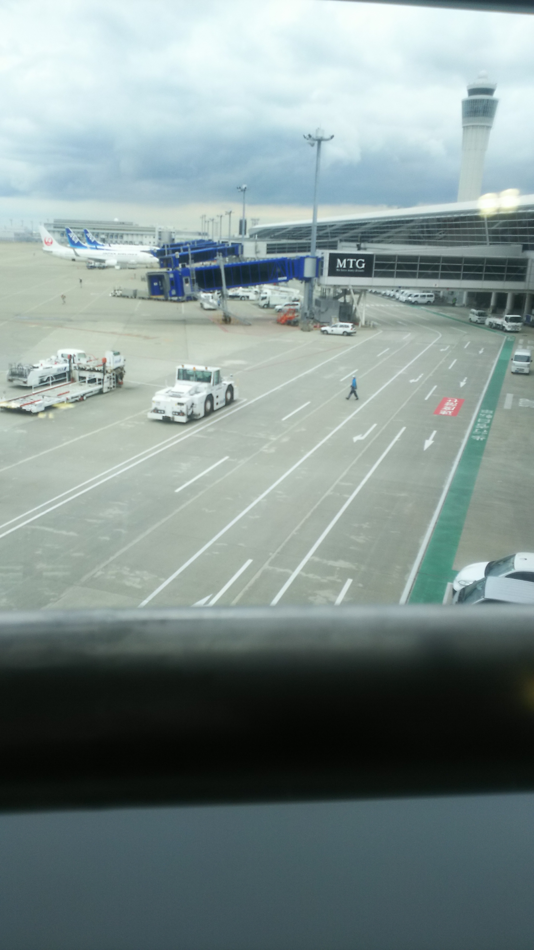 2017年11月20日に常滑市「中部国際空港から旅立つ際の機内風景」で撮影した写真