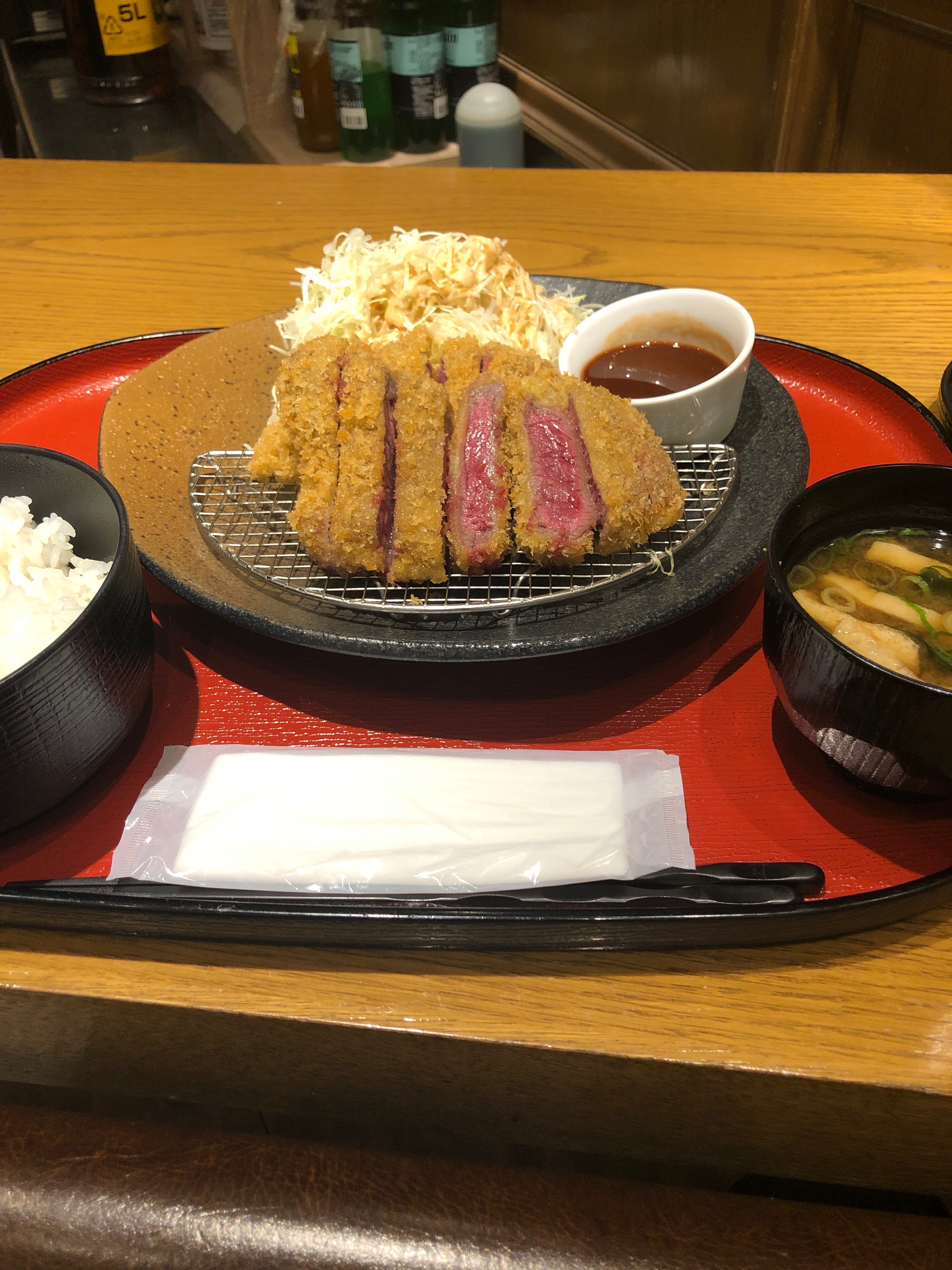 2019年11月4日に八王子市「牛カツと和定食 京都勝牛 セレオ八王子店」で撮影した写真