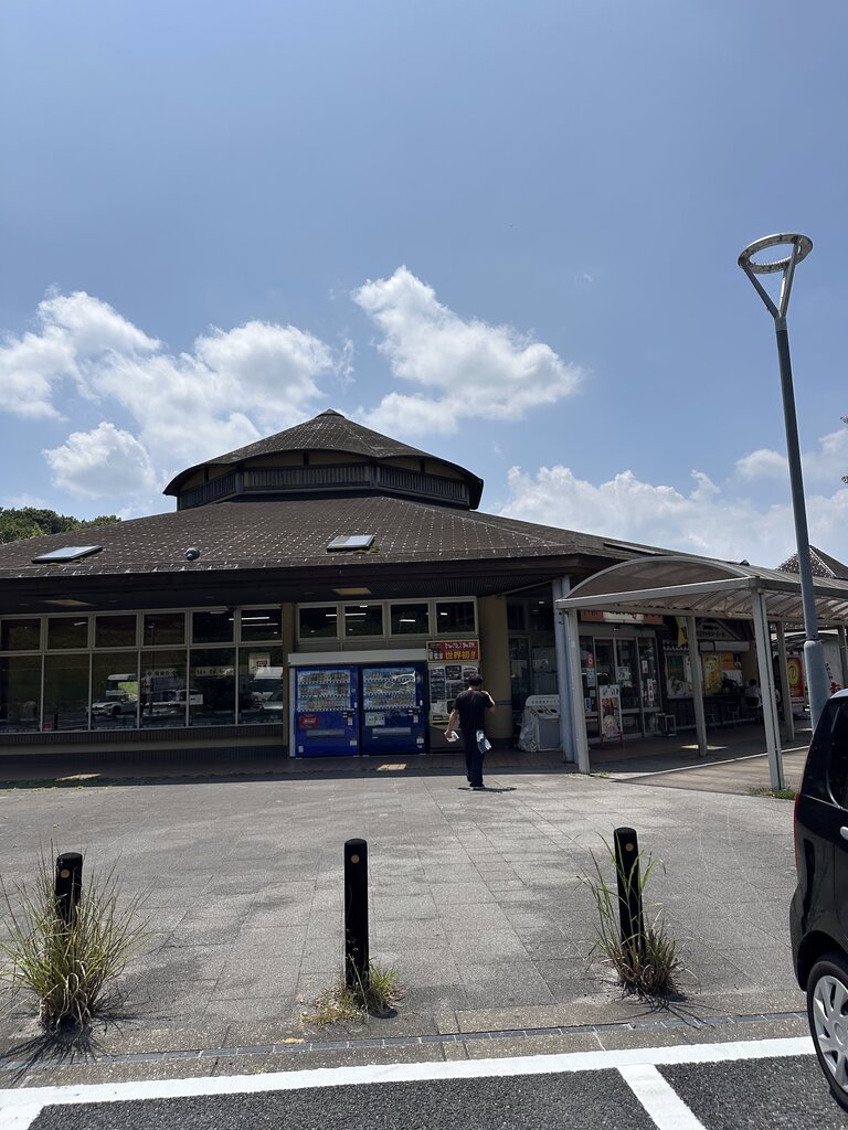 こちらはそこまで混雑していませんでした。